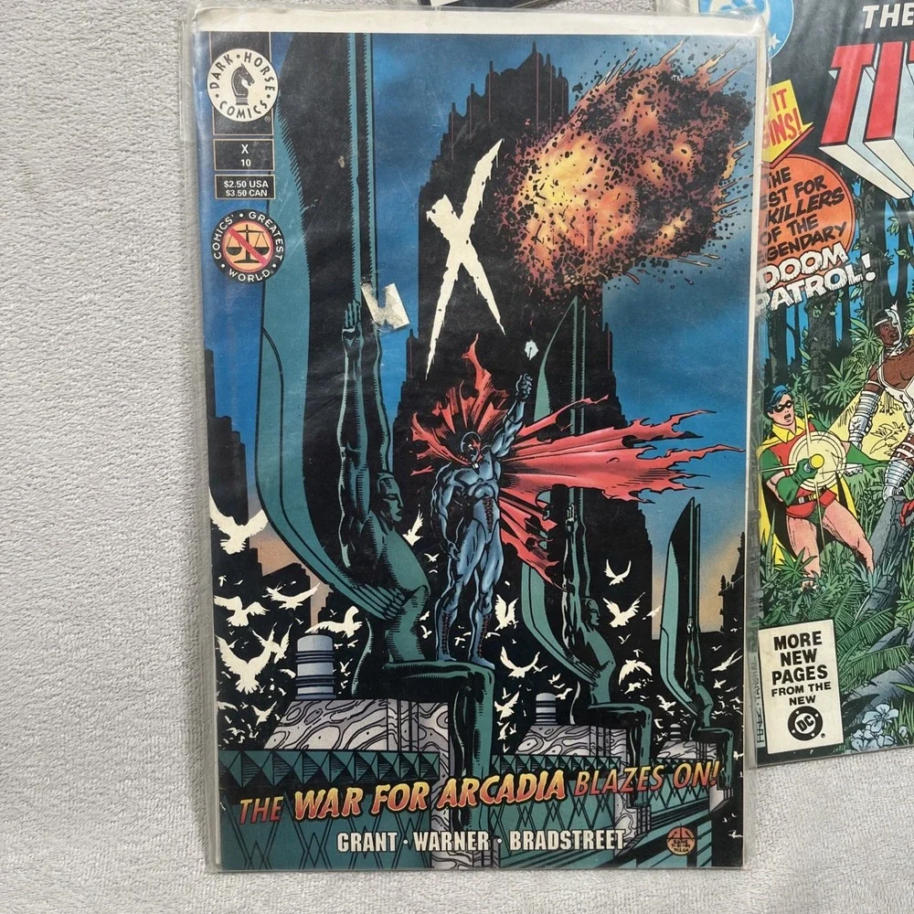 DC Comics! Captain Atom! Issue‎ 9! Lot Of 3 Comics